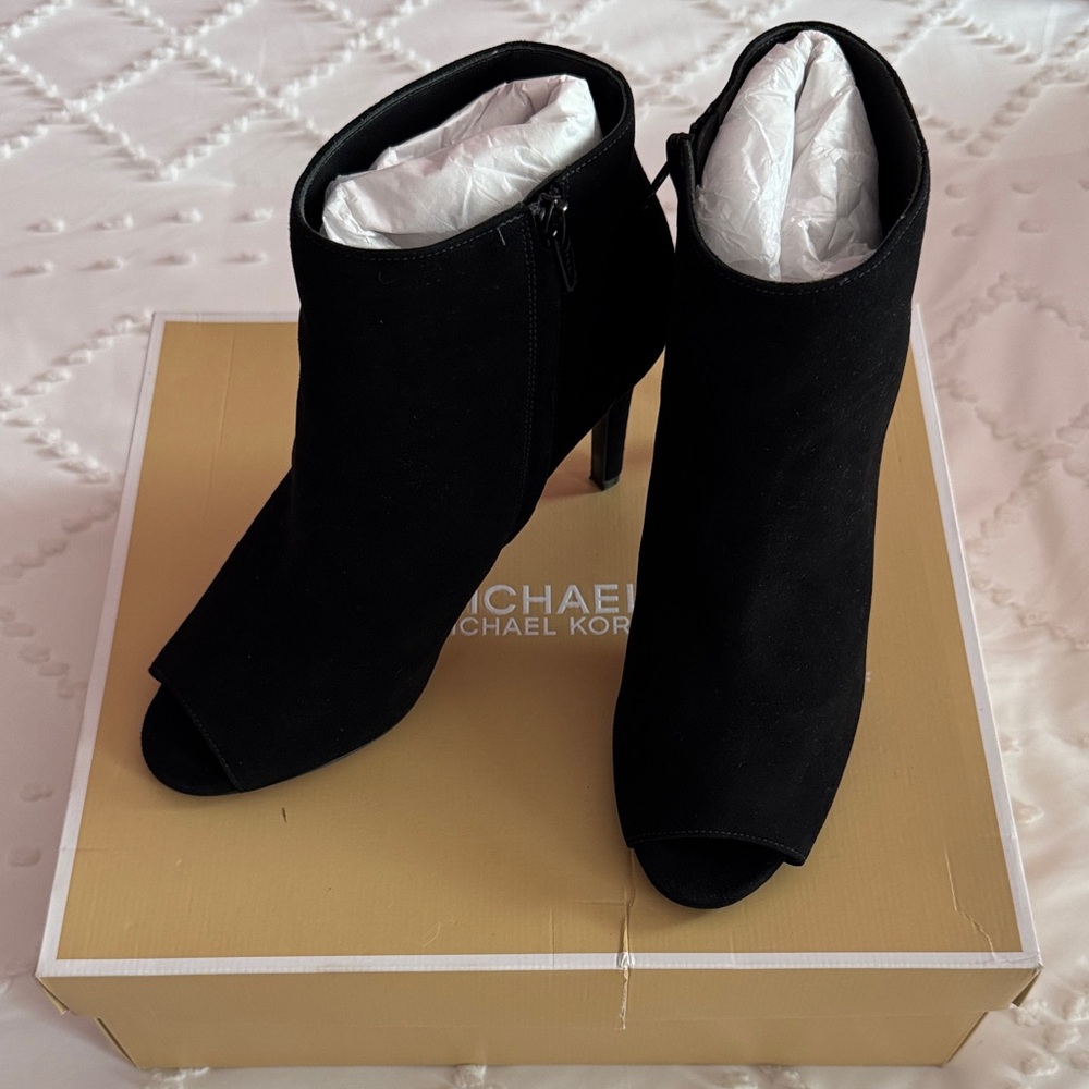 MICHAEL Michael Kors Black Ankle Booties